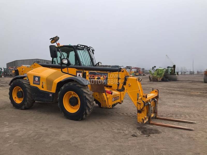 JCB 540  140
