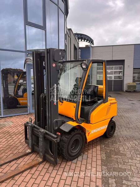 Jungheinrich TFG30BK