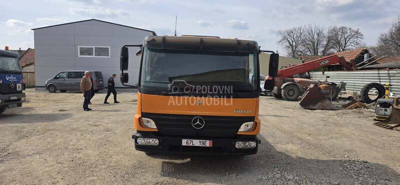 Mercedes Benz atego 818
