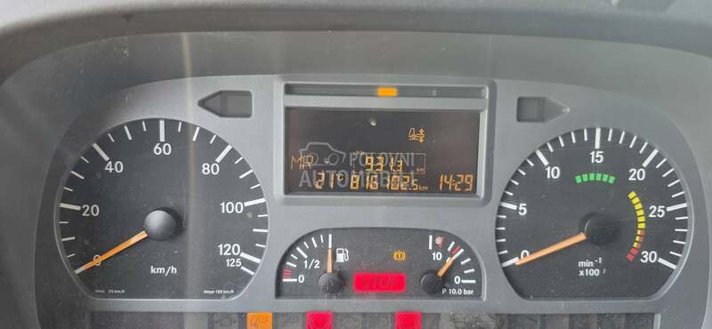 Mercedes Benz atego 818