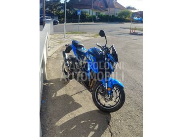Suzuki Gsxs 750 za bmw
