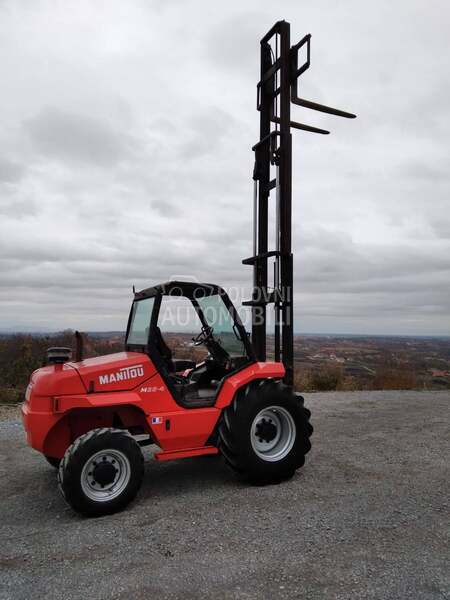 Manitou M26 4