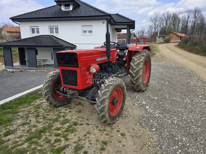 Universal 550DT