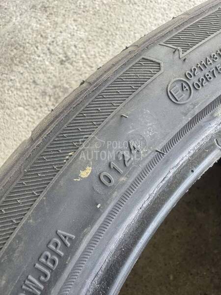 ROCKBLADE 275/35 R19 Letnja