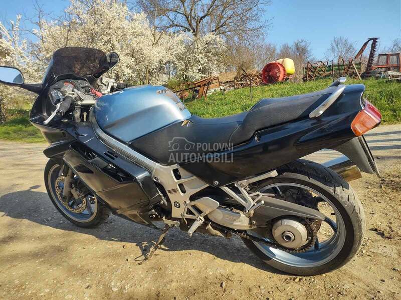 Honda VFR 750F