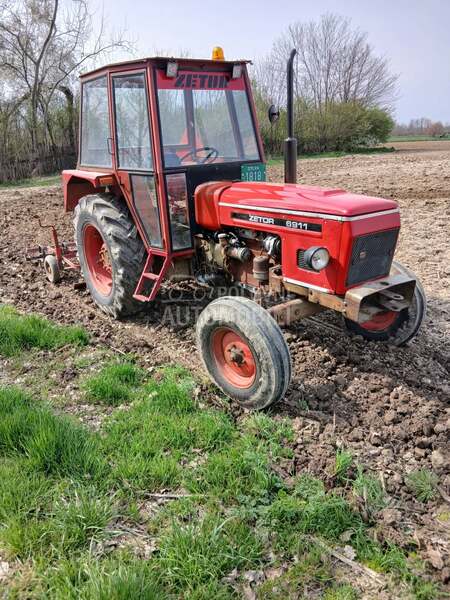 Zetor 6911