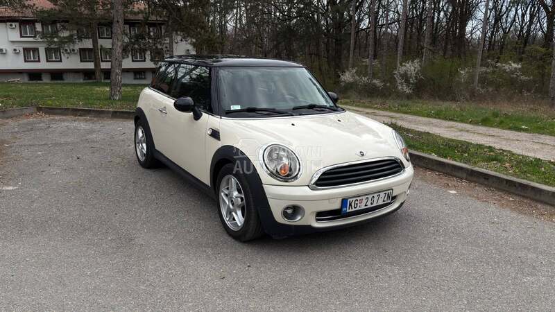 MINI One 