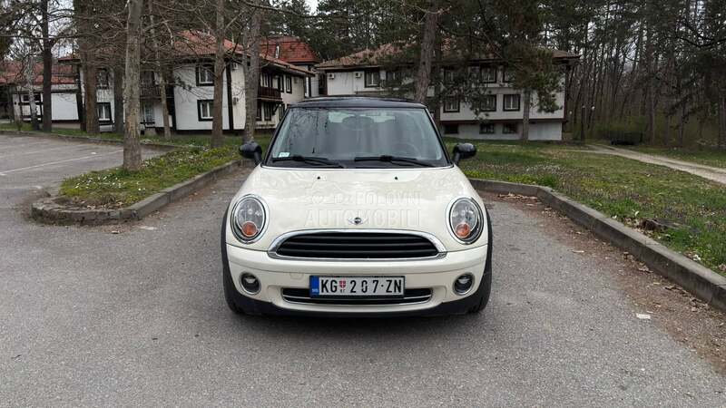 MINI One 