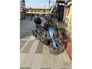 Yamaha x max 400