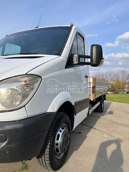 Mercedes Benz Sprinter 515