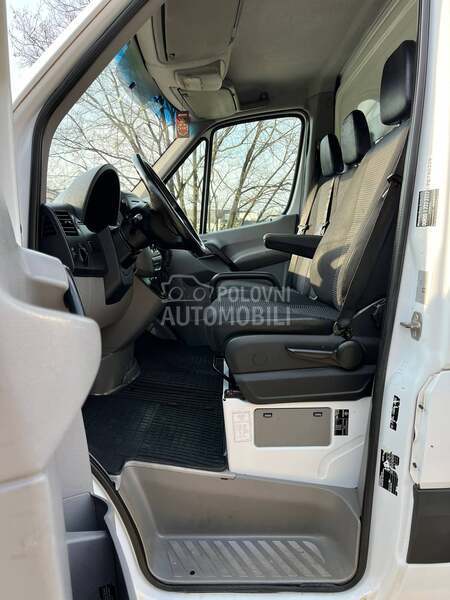 Mercedes Benz Sprinter 515