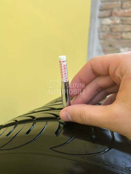 Pirelli 215/50 R17 Letnja