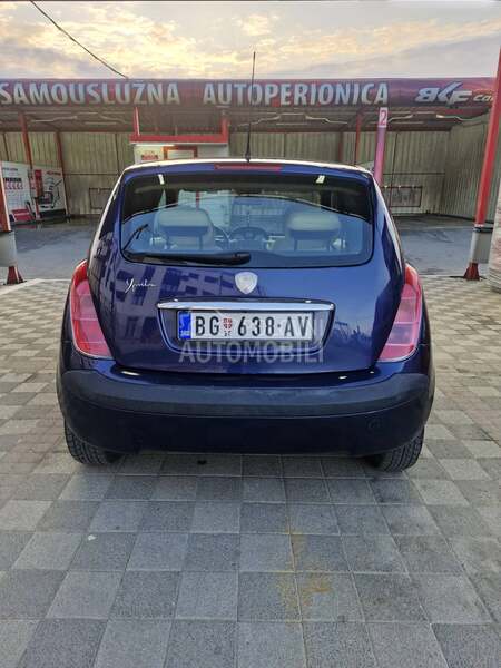 Lancia Ypsilon 