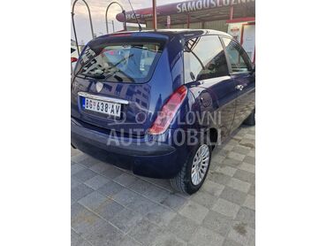 Lancia Ypsilon 