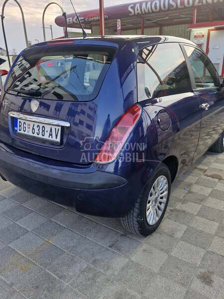Lancia Ypsilon 