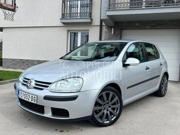 Volkswagen Golf 5 1.6 FSI