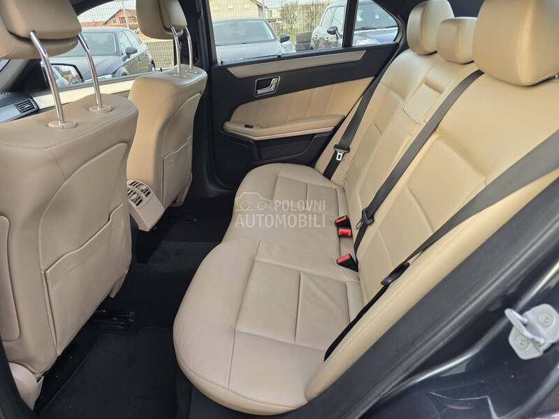 Mercedes Benz E 200 AVANTGARDE FUL