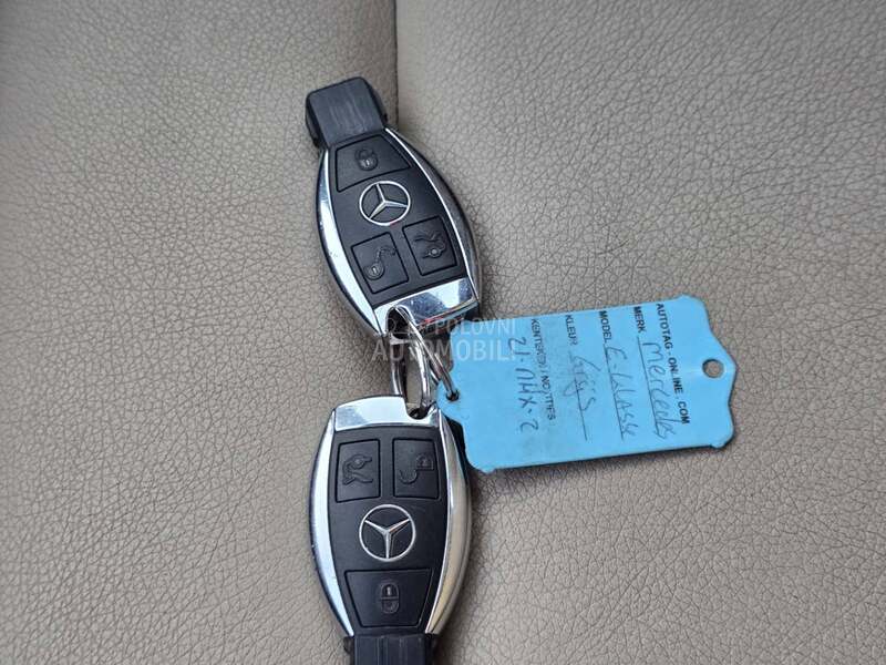 Mercedes Benz E 200 AVANTGARDE FUL