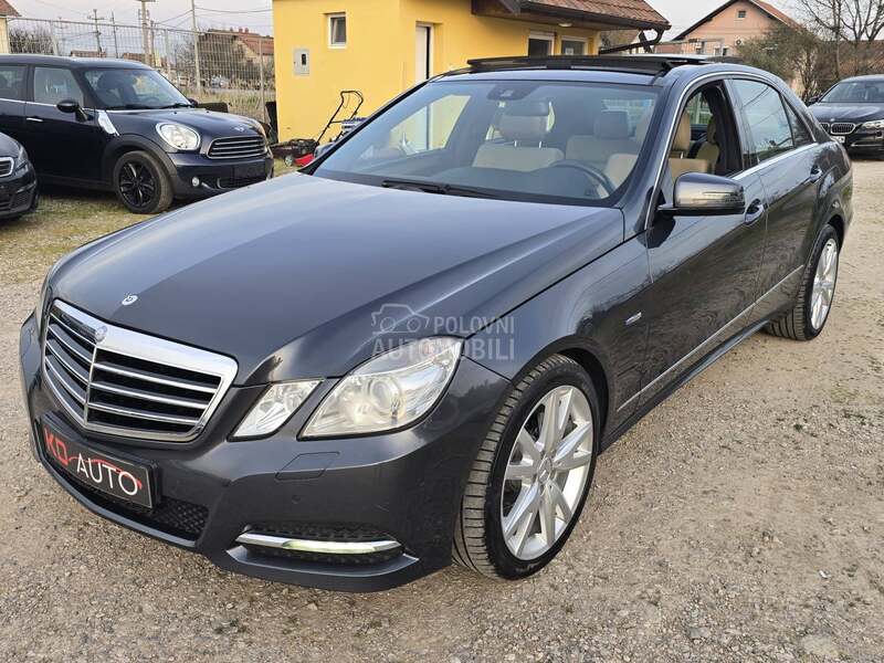 Mercedes Benz E 200 AVANTGARDE FUL