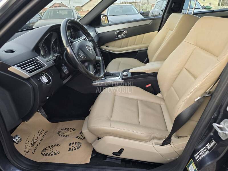 Mercedes Benz E 200 AVANTGARDE FUL