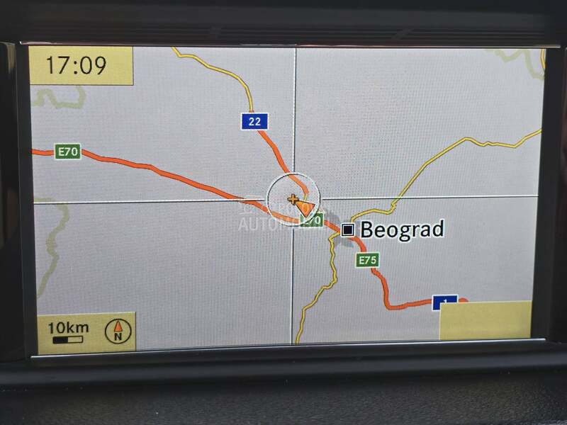 Mercedes Benz E 200 AVANTGARDE FUL