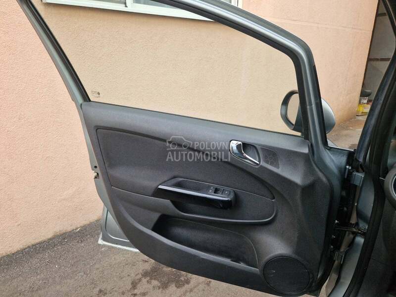 Opel Corsa D 