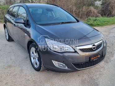 Opel Astra J 1.4 16v Net Ch