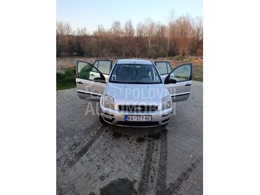 Ford Fusion 1.6b