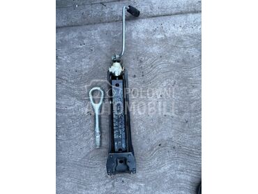 Dizalica i slepac za Mercedes Benz 