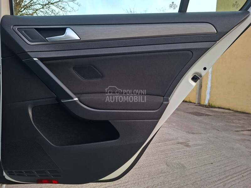 Volkswagen Golf 7 PROČITATI TEXT