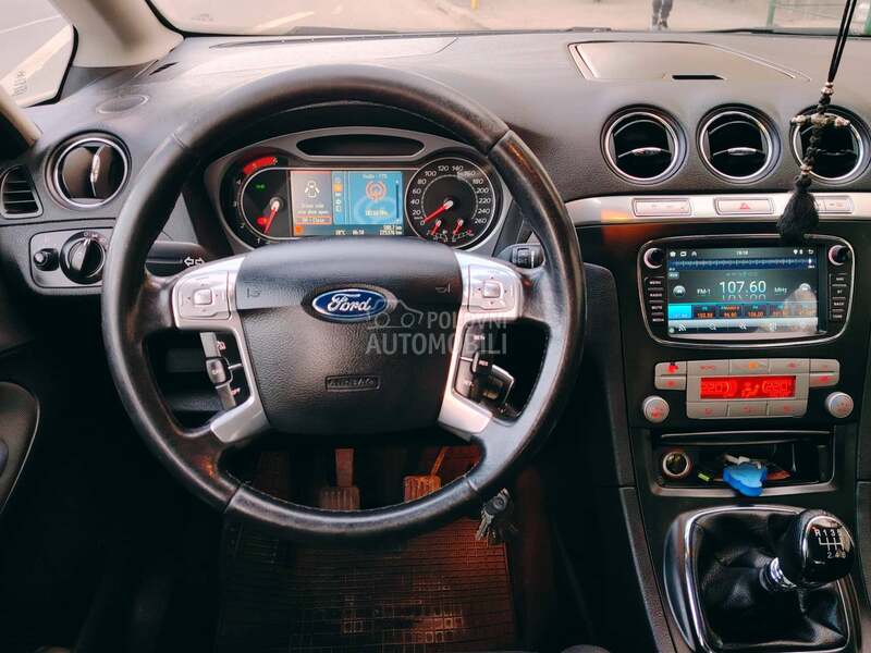 Ford S-Max 