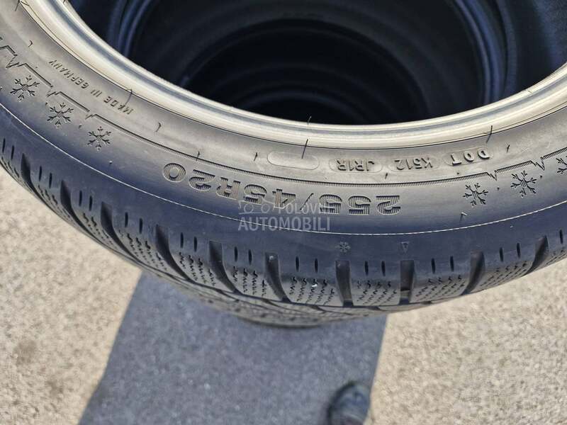 Dunlop 255/45 R20 Sve sezone
