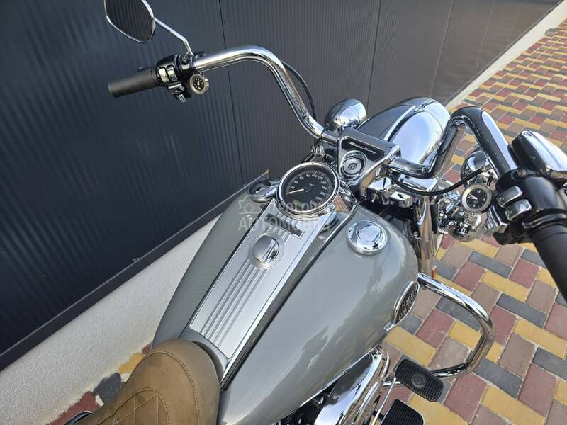 Harley Davidson Road King FLHRC