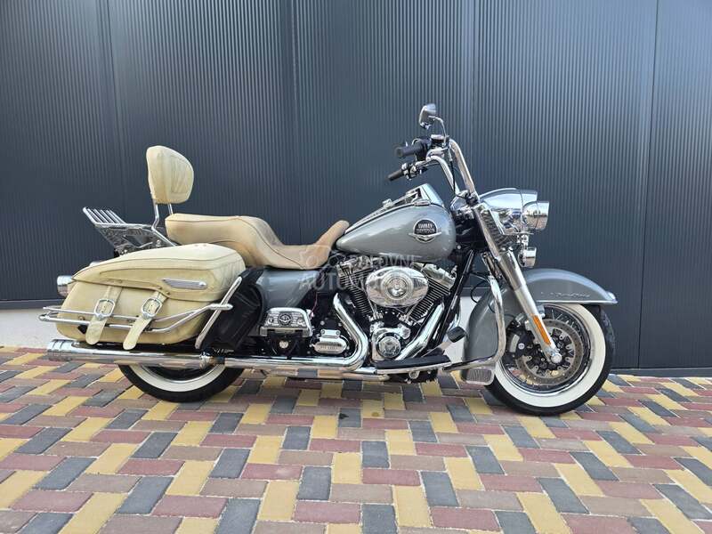 Harley Davidson Road King FLHRC