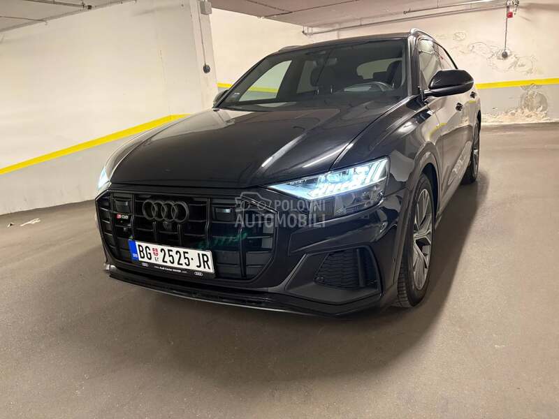 Audi Q8 