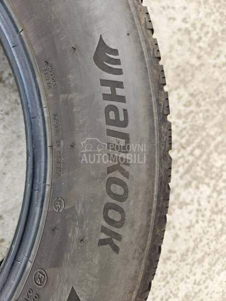 Hankook 215/65 R17 Zimska