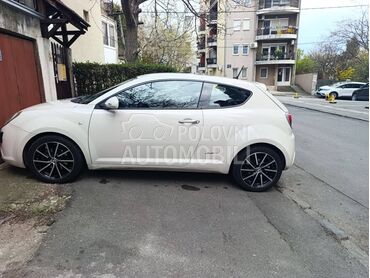 Alfa Romeo MiTo 