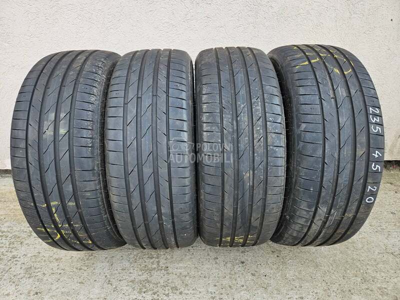 Hankook 235/45 R20 Letnja