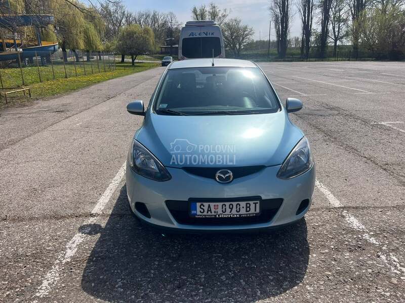 Mazda 2 
