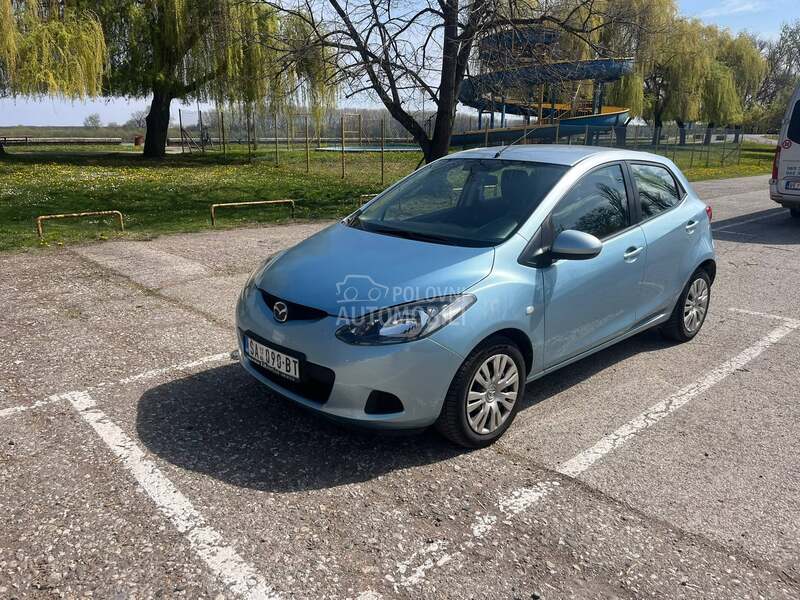 Mazda 2 