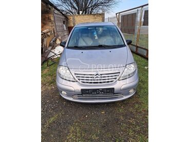 Citroen C3 2003. god. -  kompletan auto u delovima