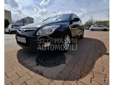 Hyundai i30 1.4DOHC GLS
