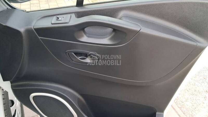 Renault Trafic 2.0 dci 120