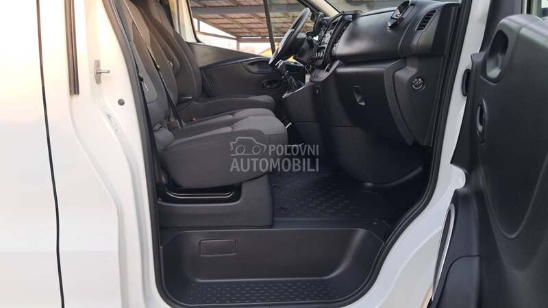 Renault Trafic 2.0 dci 120