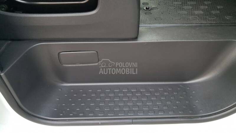 Renault Trafic 2.0 dci 120