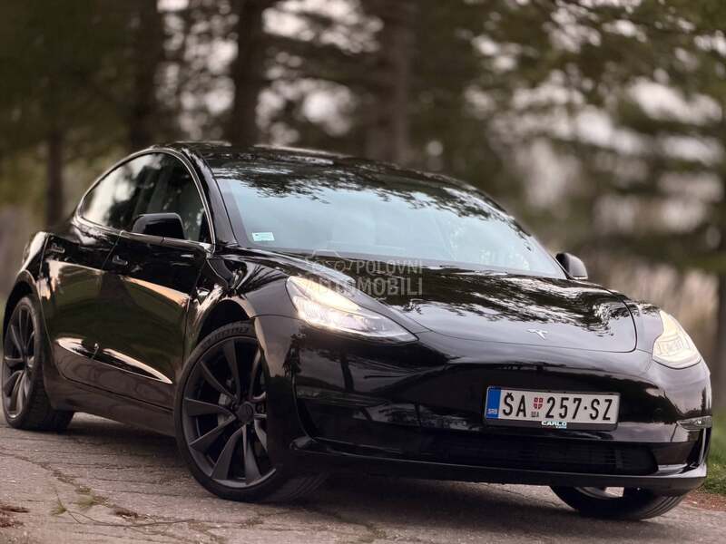 Tesla Model 3 N O V