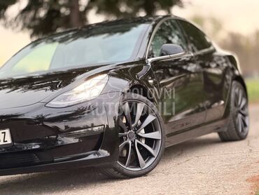 Tesla Model 3 N O V