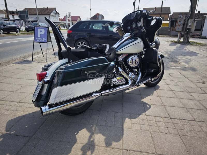 Harley Davidson Street glide