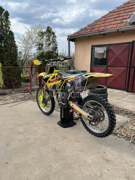 Suzuki RM 125cc 2T