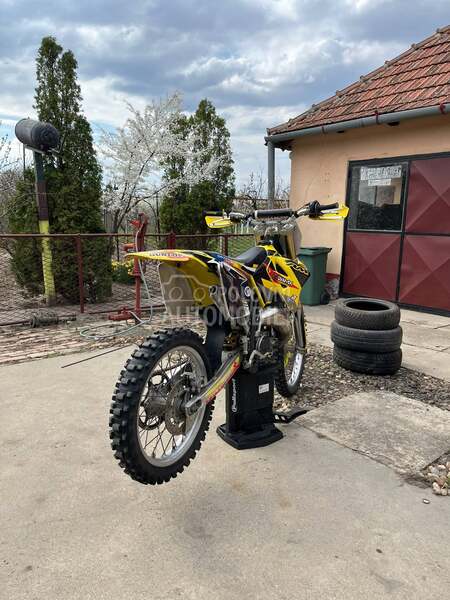 Suzuki RM 125cc 2T